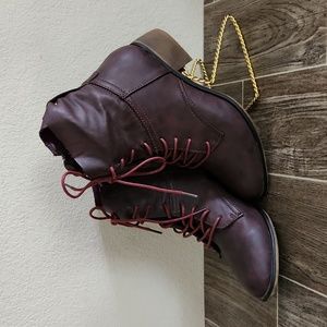 Burgundy Ankle Boots by Bella Marie Size 8.5